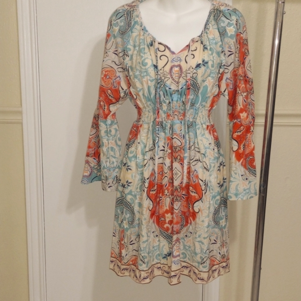 Printed long sleeved dress